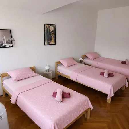Accommodatie bij particulieren Rooms *